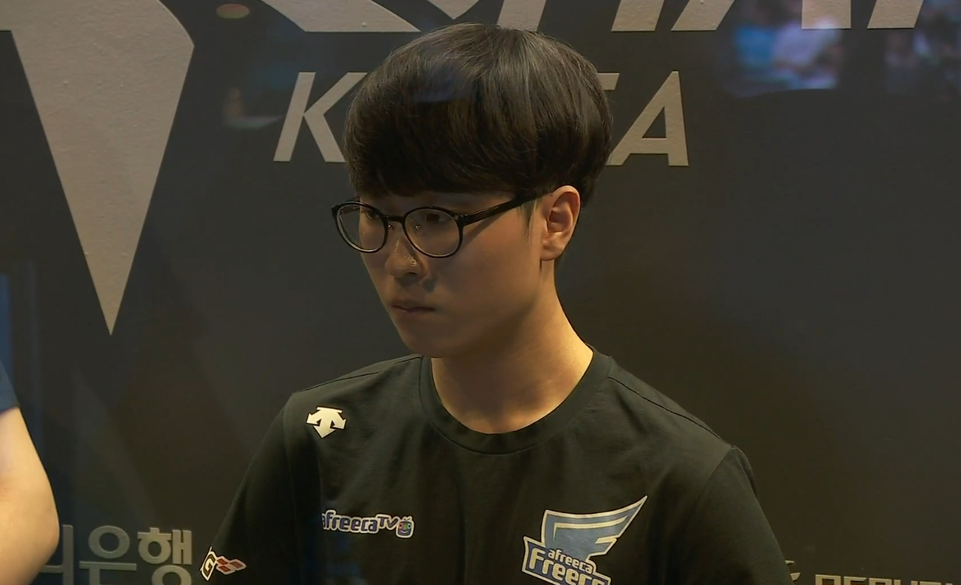 她在推图与 她在推图与